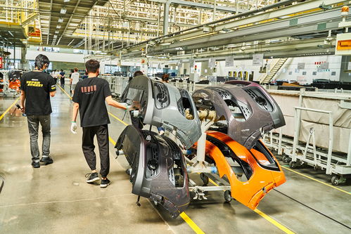 試駕國(guó)產(chǎn)小鋼炮領(lǐng)克02hatchback 探訪領(lǐng)克汽車(chē)工廠